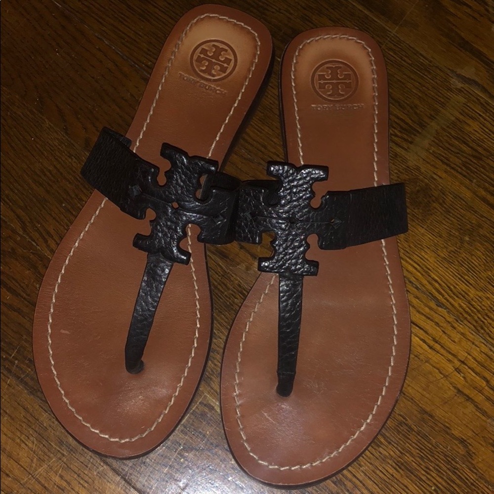 ▪️Tory Burch size 8 thong sandals▪️